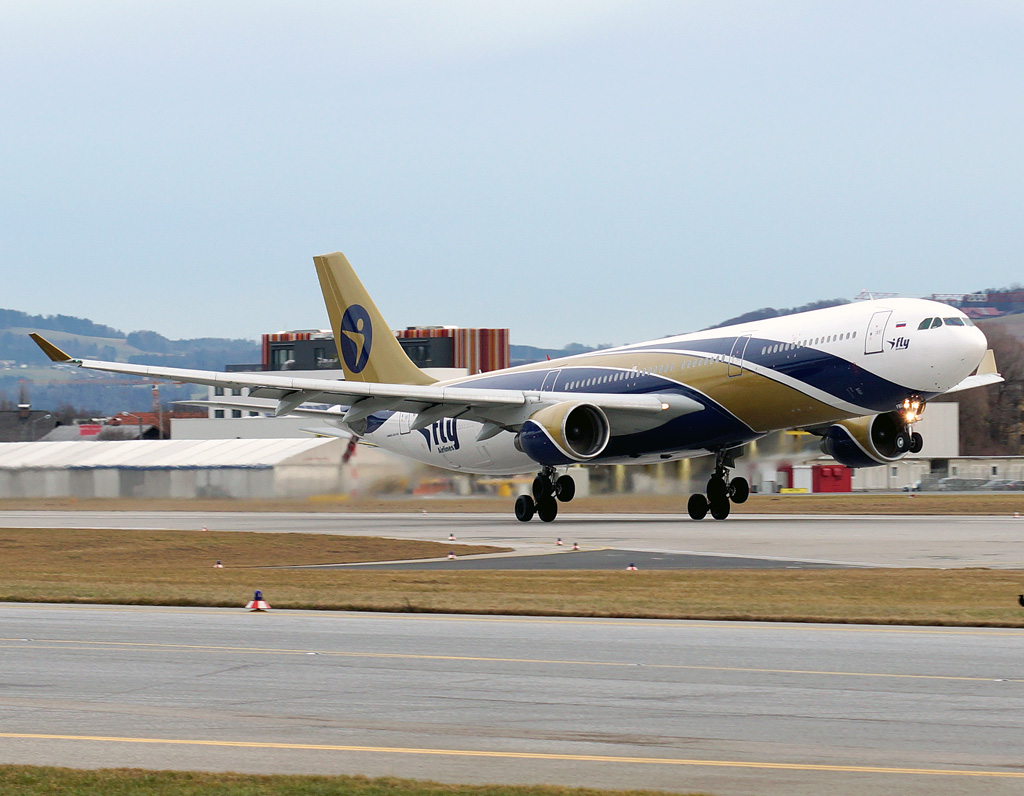 EI-FBU (120) 1996 Airbus A330-322