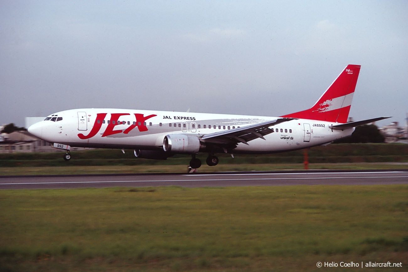 JA8992 · Boeing 737-446 · (NKM / RJNA)