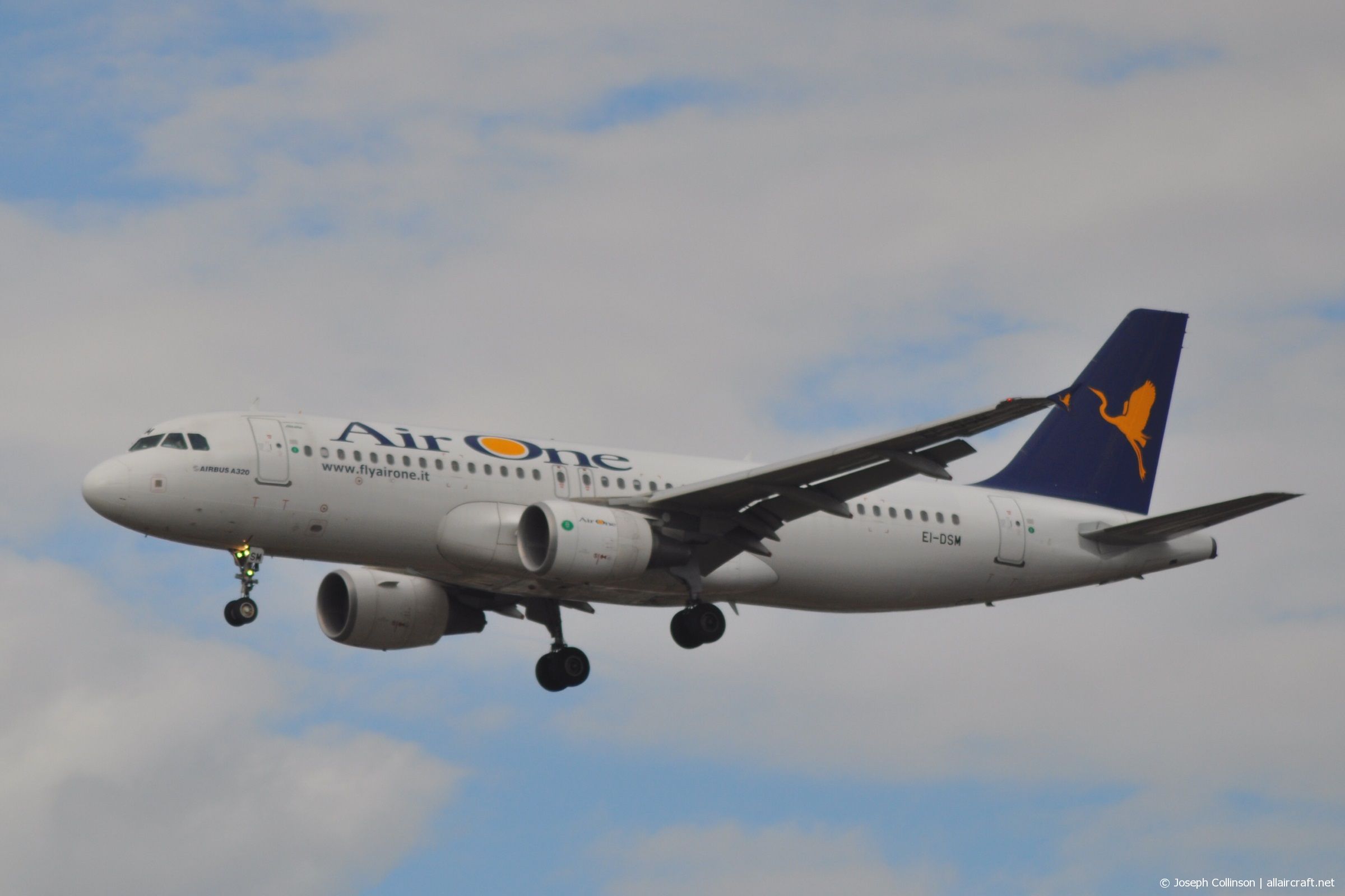 EI-DSM (cn 3362) Airbus A320-216
