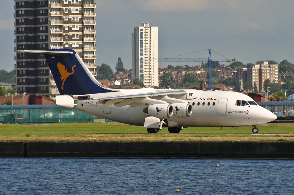 SE-DJZ (E1225) 1993 British Aerospace Avro RJ70