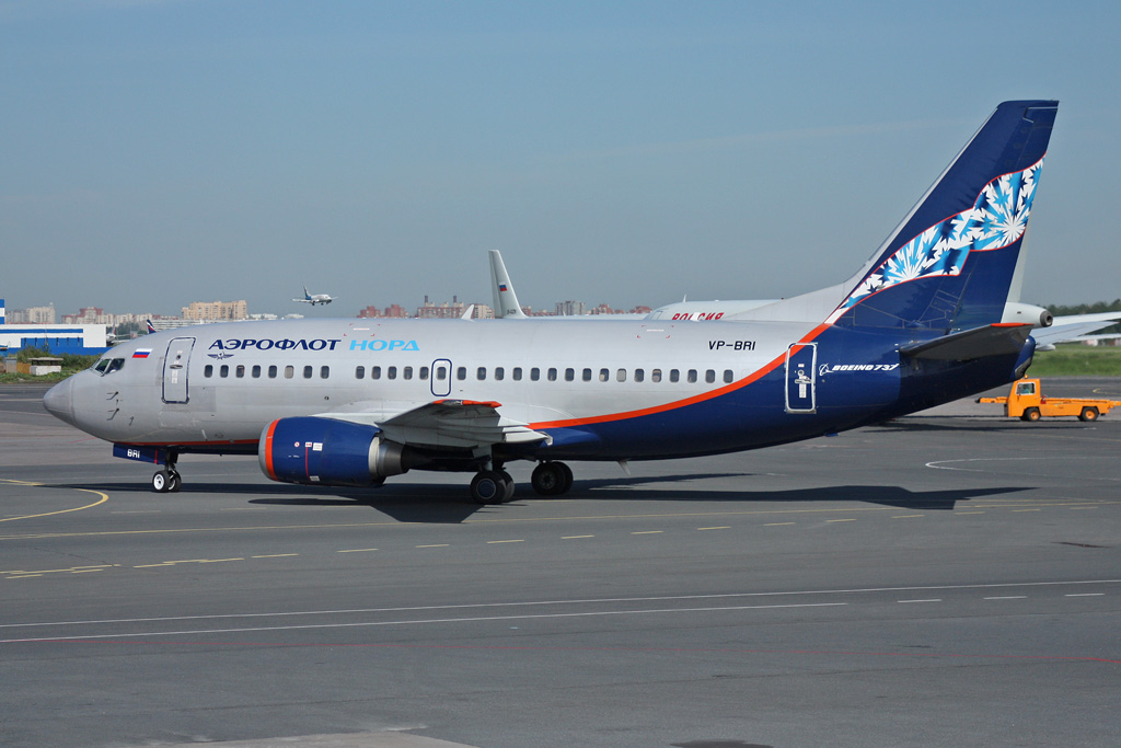 VP-BRI (25289) 1992 Boeing 737-5Y0