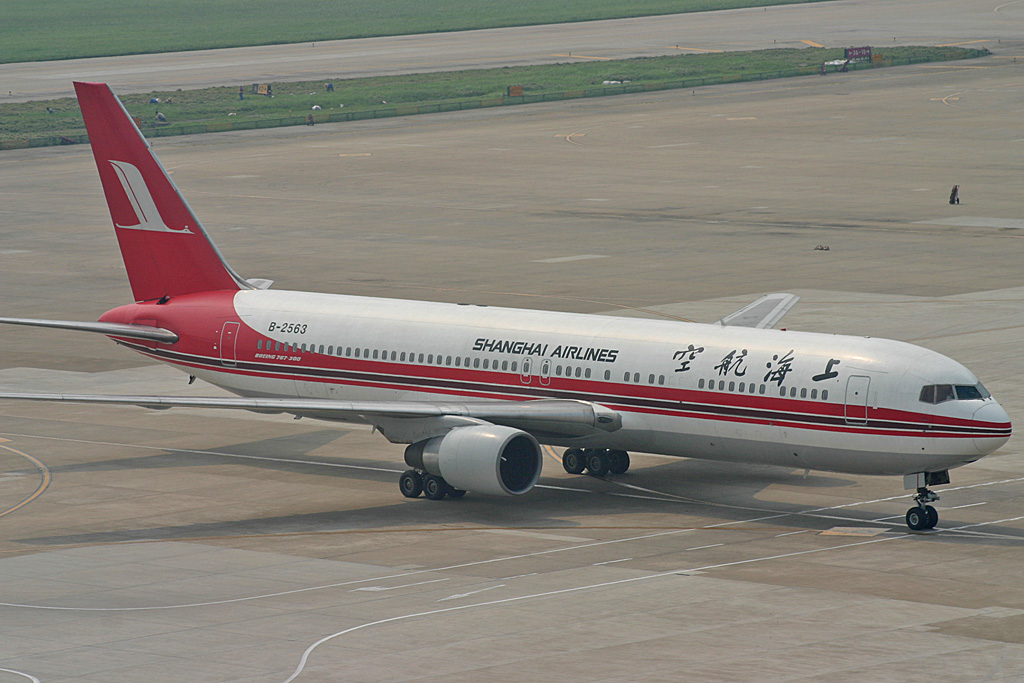 B-2563 · Boeing 767-36D · (SHA / ZSSS)