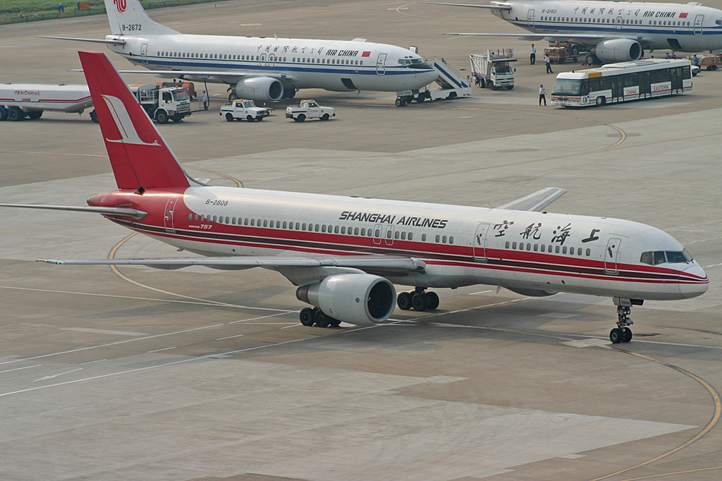 B-2808 · Boeing 757-26D(F) · (SHA / ZSSS)