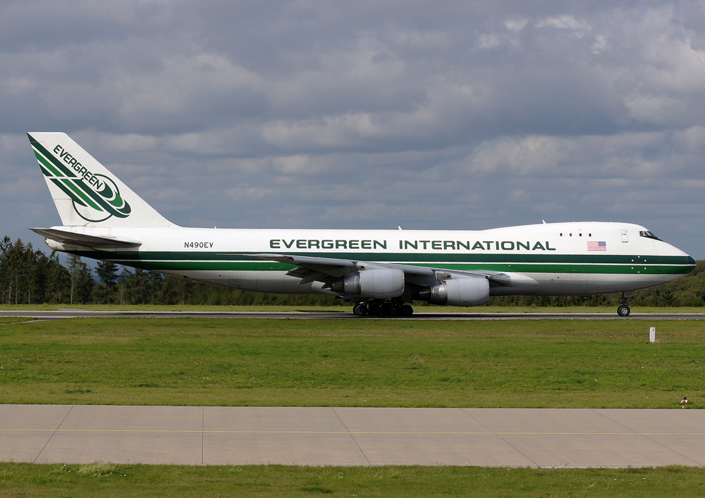 N490EV (24138) 1988 Boeing 747-230F