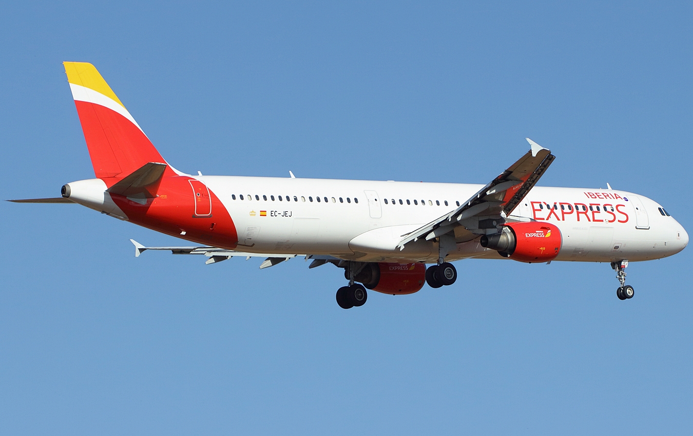 EC-JEJ · Airbus A321-211 · (LPA / GCLP)