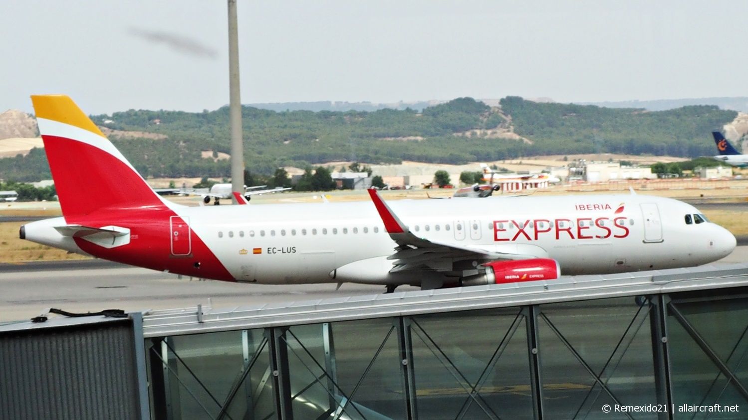 EC-LUS (5501) 2013 Airbus A320-216(WL)