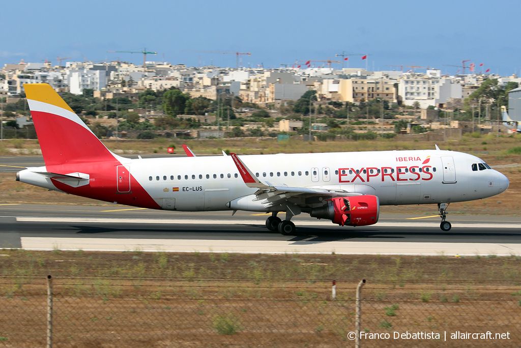 EC-LUS (5501) 2013 Airbus A320-216(WL)