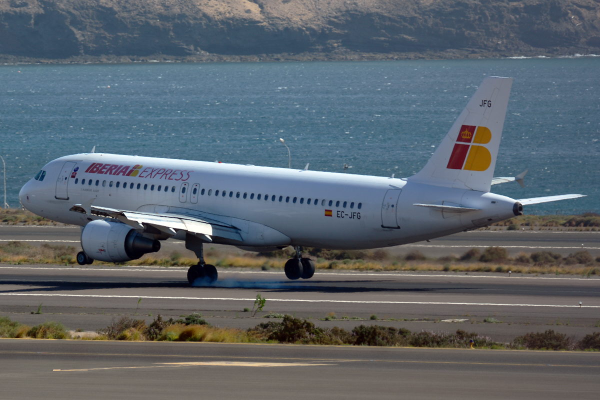 EC-JFG · Airbus A320-214 · (LPA / GCLP)