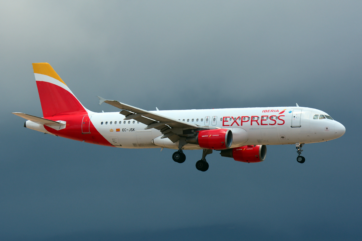 EC-JSK · Airbus A320-214 · (LPA / GCLP)