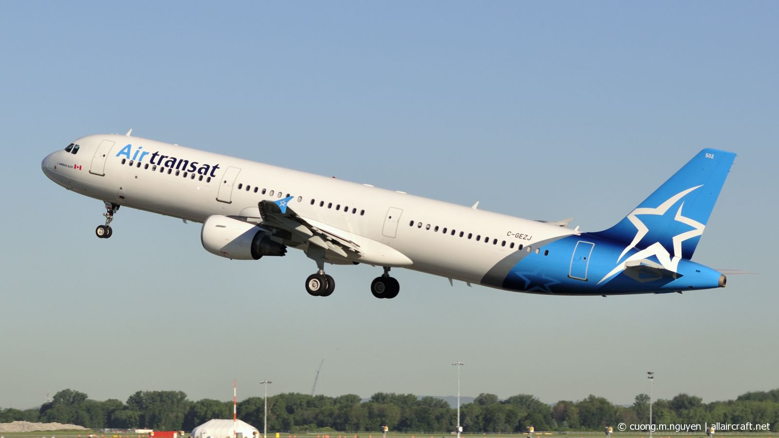 C-GEZJ (cn 4148) Airbus A321-211