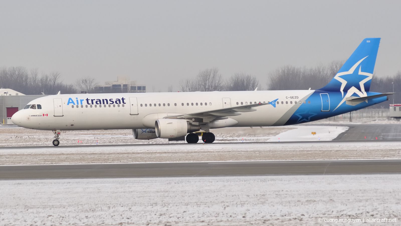 C-GEZD · Airbus A321-211 · (YUL / CYUL)