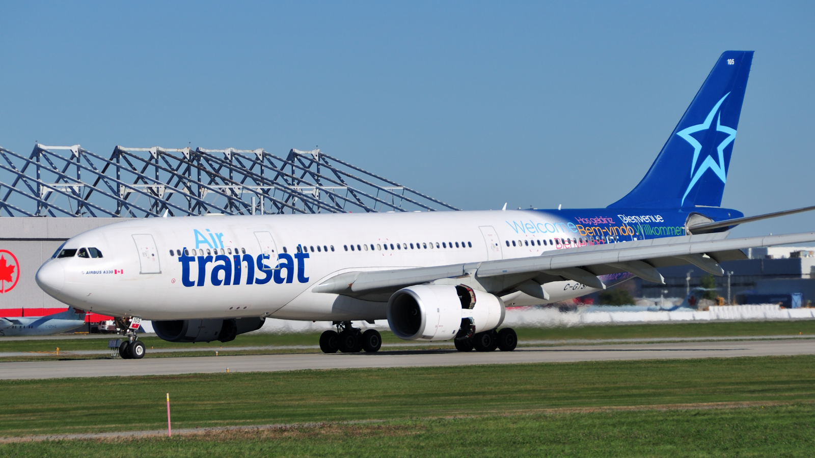 C-GTSI · Airbus A330-243 · (YUL / CYUL)