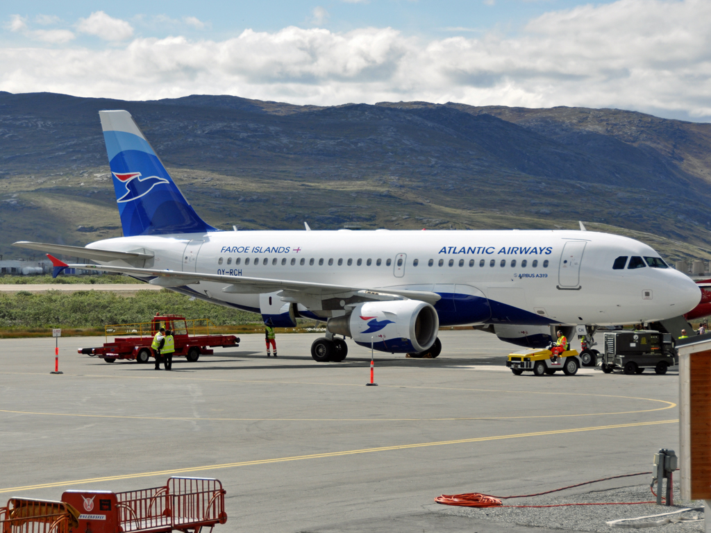 OY-RCH · Airbus A319-111 · (SFJ / BGSF)