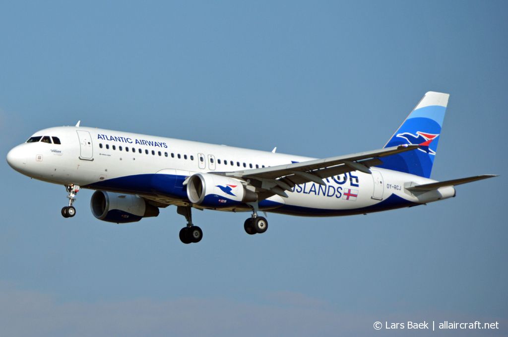 OY-RCJ (7465) 2016 Airbus A320-214