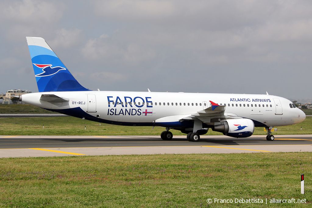OY-RCJ · Airbus A320-214 · (MLA / LMML)