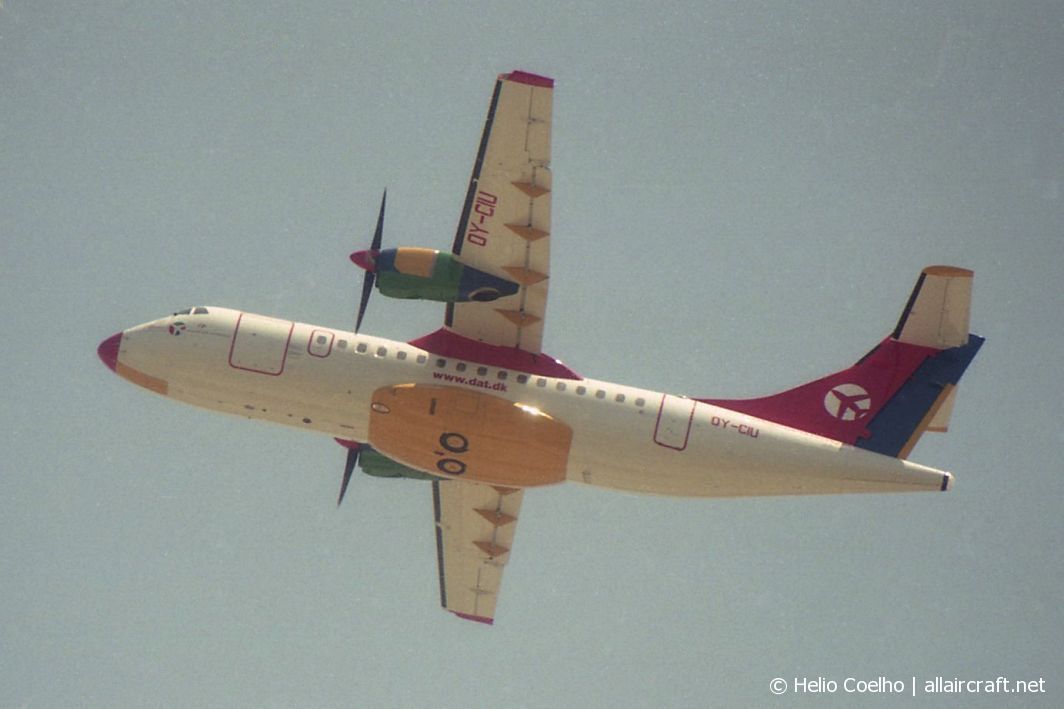 OY-CIU · ATR-42-300 · (LIS / LPPT)