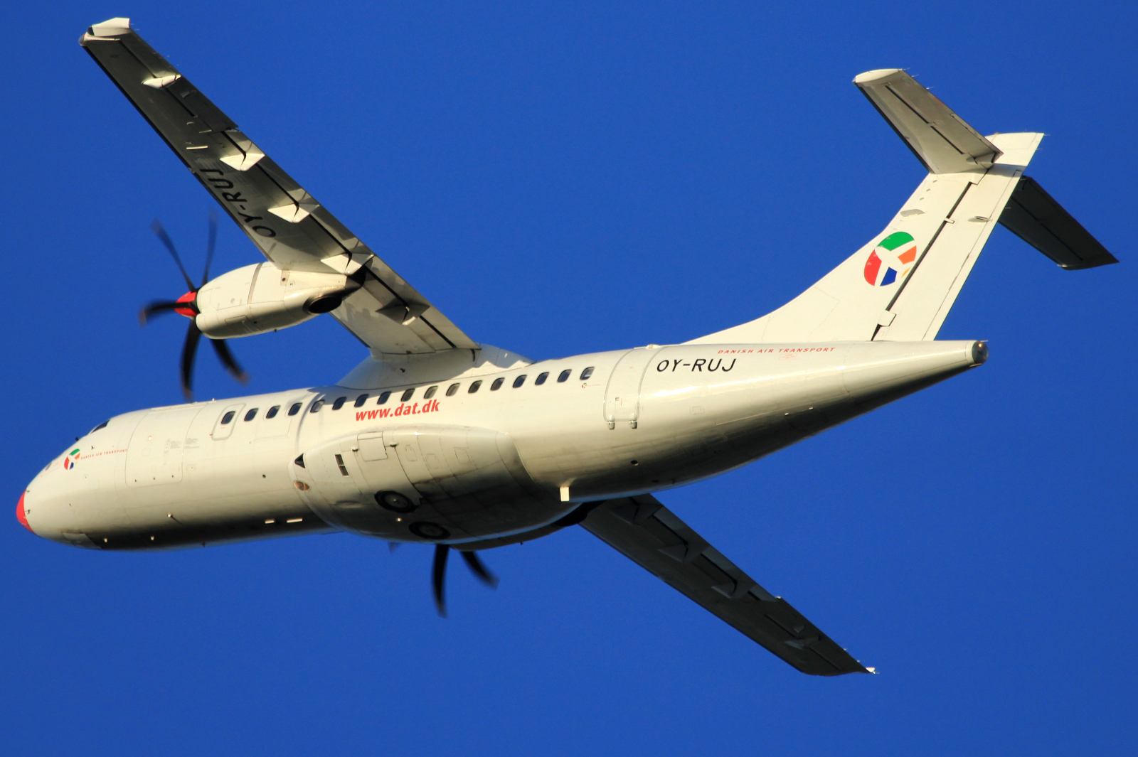 OY-RUJ (497) 1996 ATR-42-500