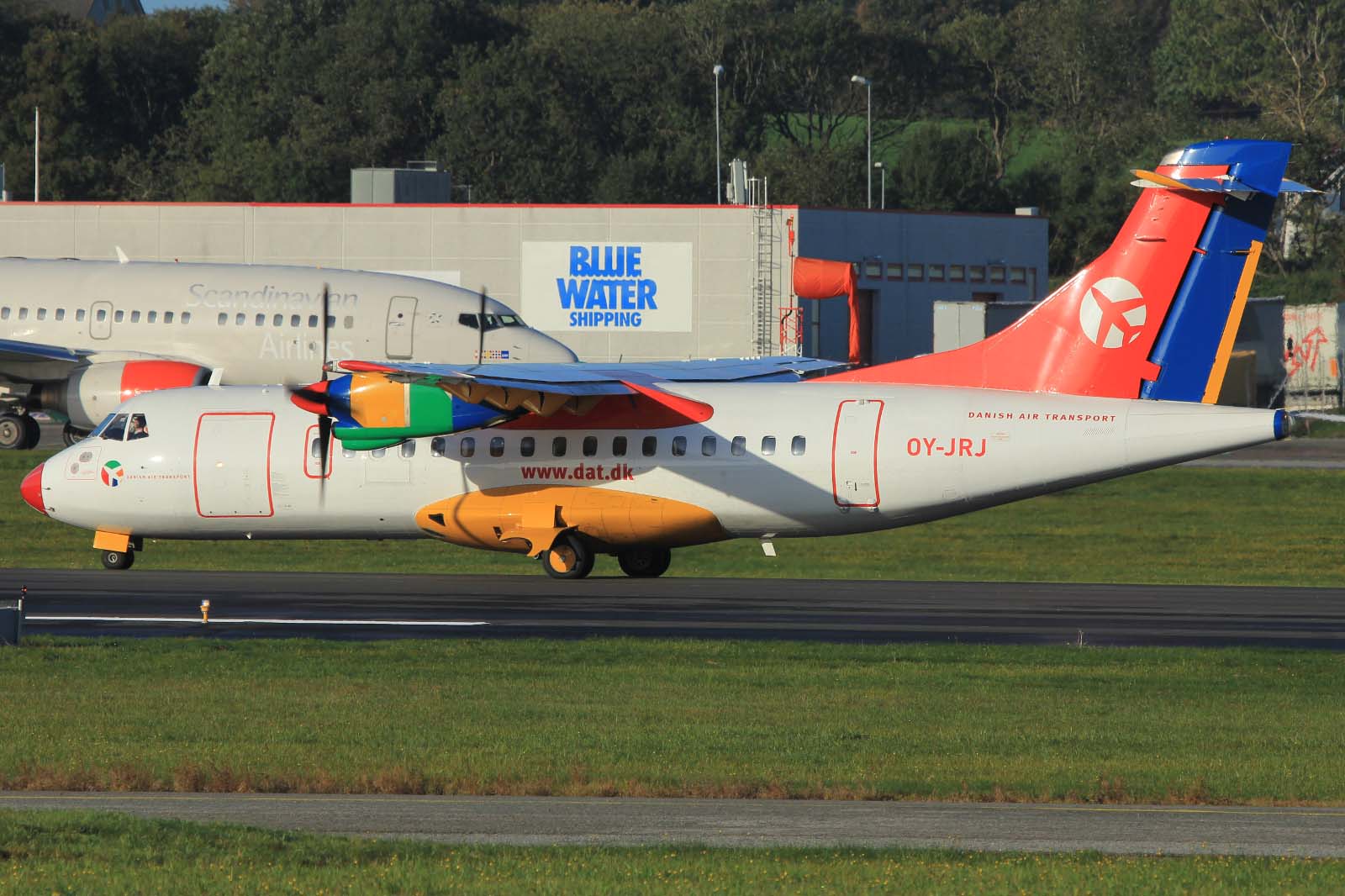 OY-JRJ ( 036 ) 1986 ATR-42-320