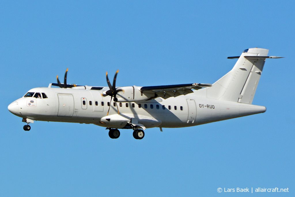 OY-RUO (514) 1996 ATR-42-500