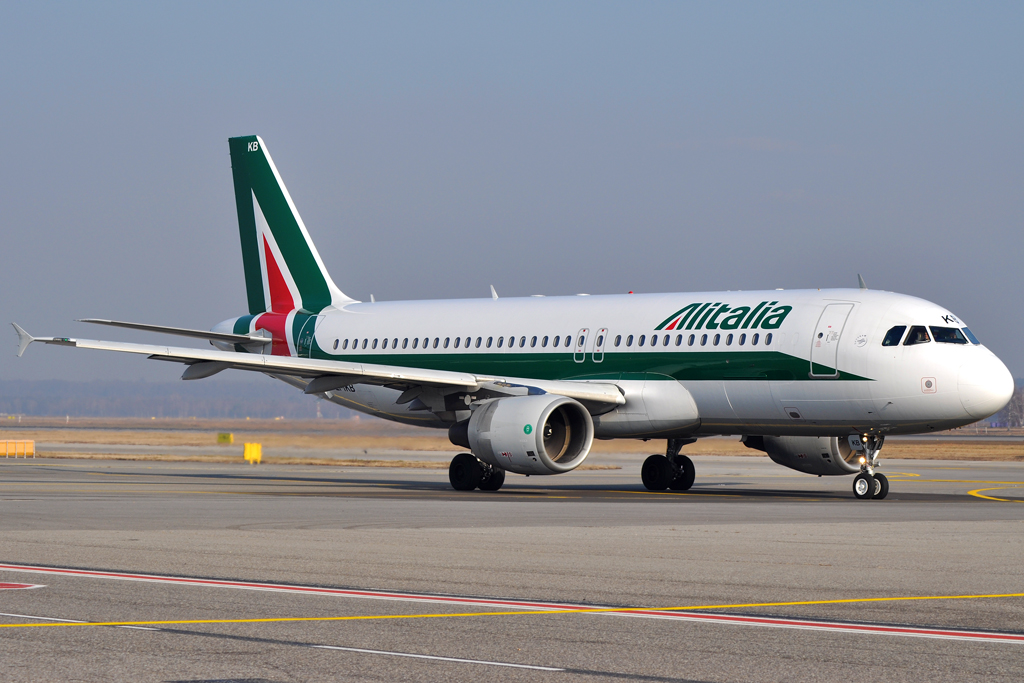 EI-IKB (1226) 2000 Airbus A320-214