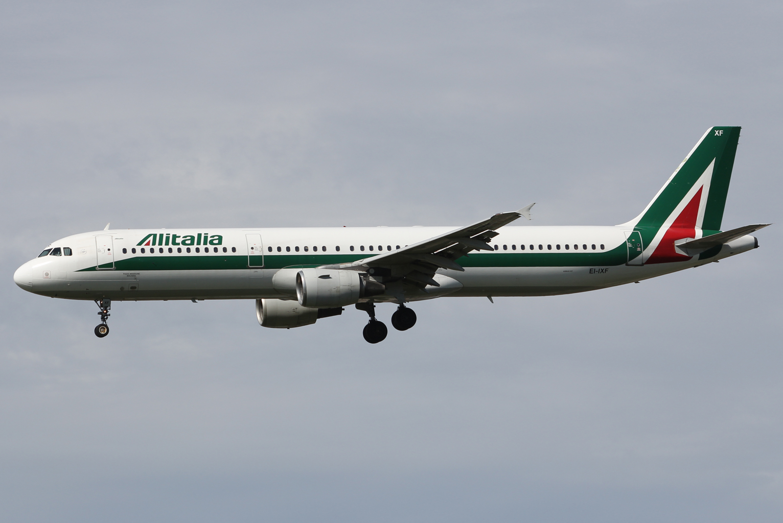 EI-IXF (515) 1995 Airbus A321-112