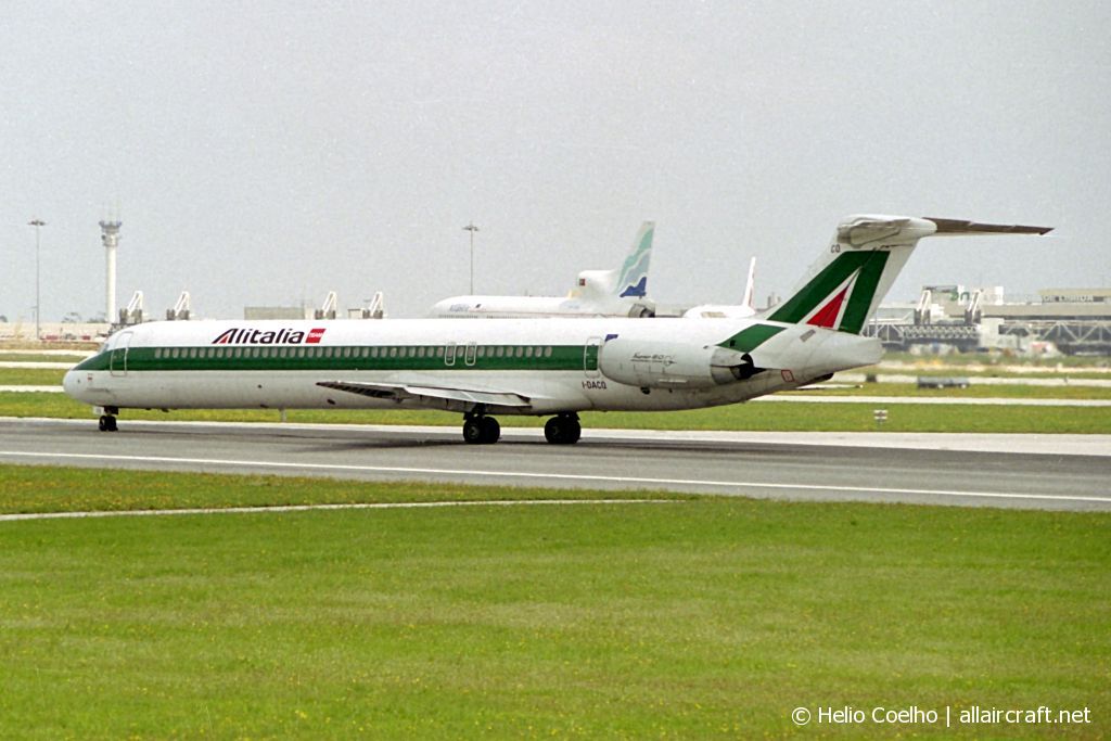 I-DACQ (cn 49974) McDonnell Douglas MD-82