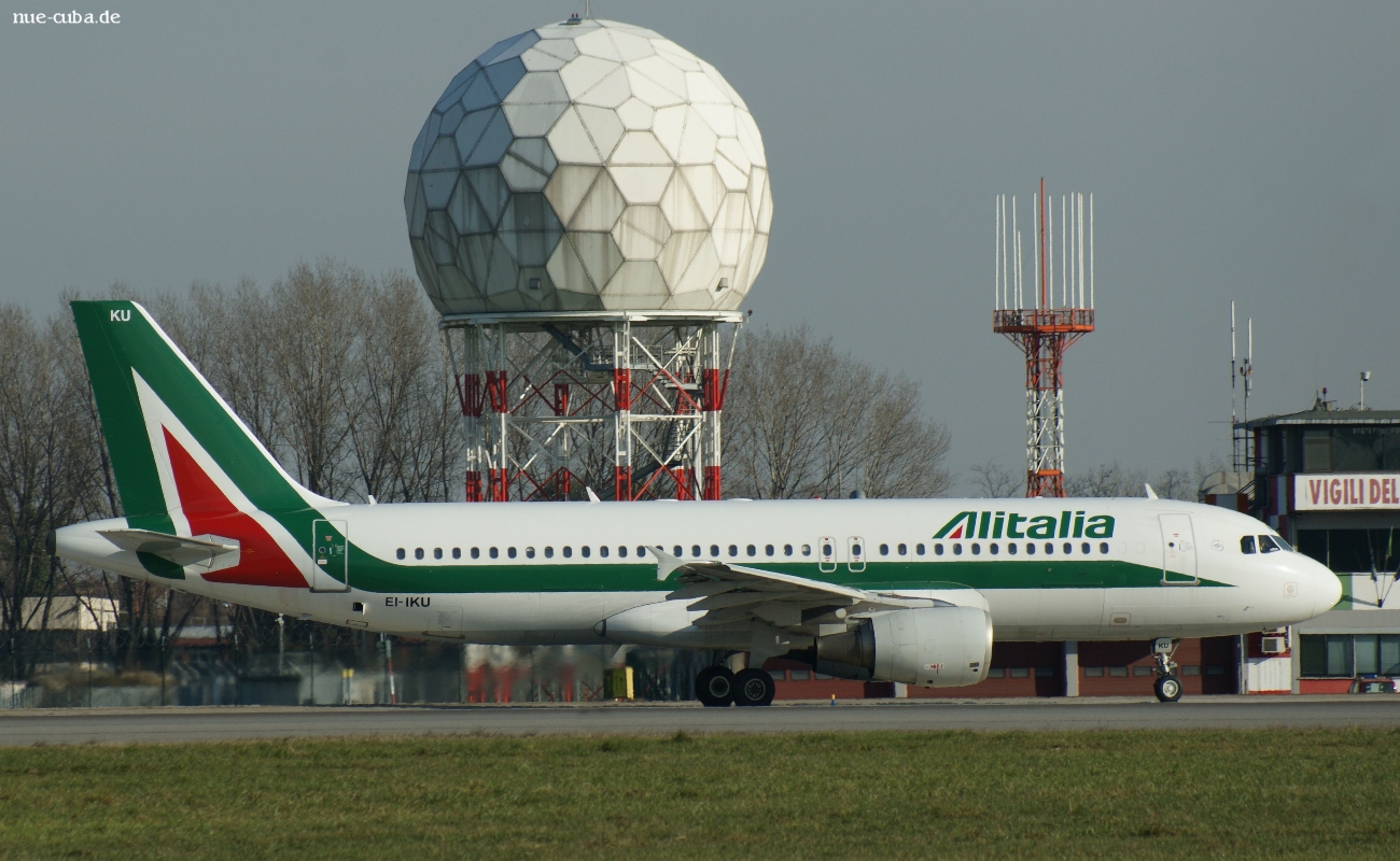 EI-IKU · Airbus A320-214 · (LIN / LIML)