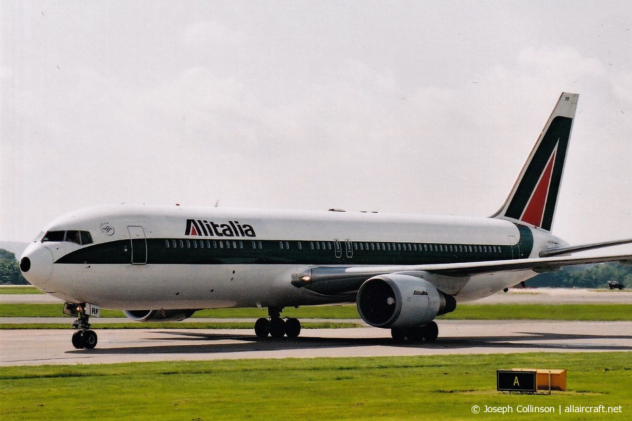 EI-CRF (25170) 1994 Boeing 767-31BER