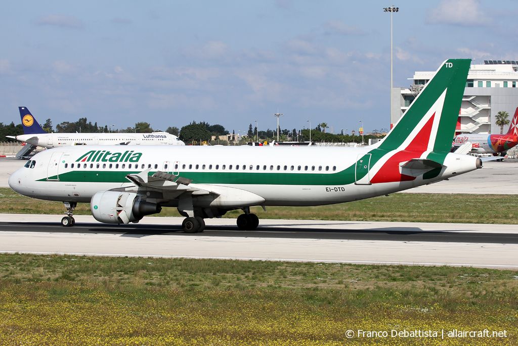 EI-DTD (3846) 2009 Airbus A320-216
