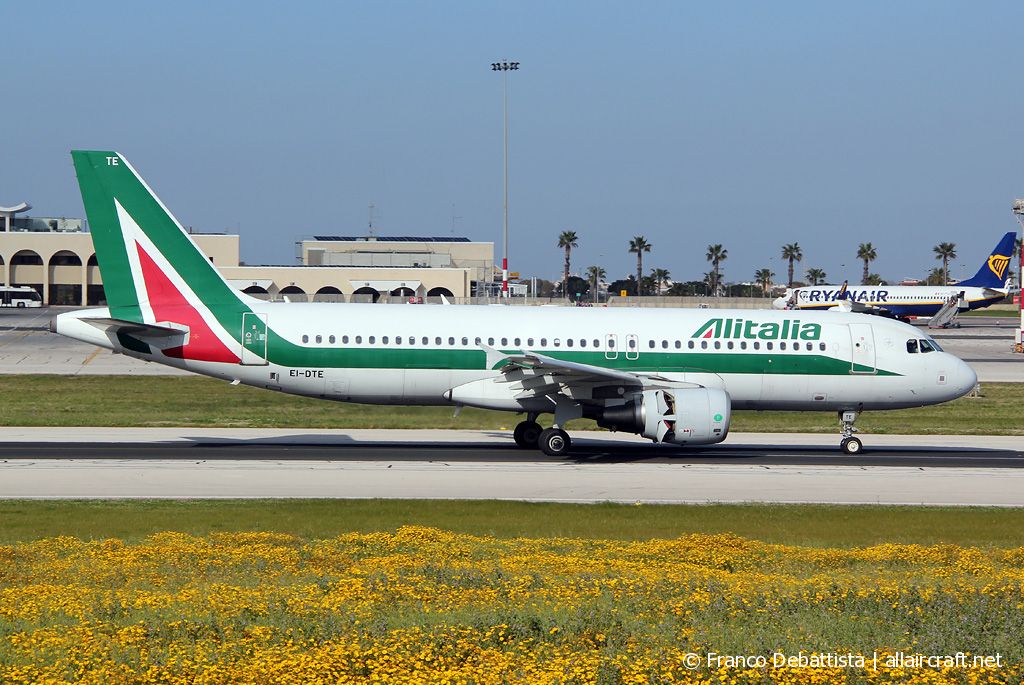 EI-DTE (3885) 2009 Airbus A320-216
