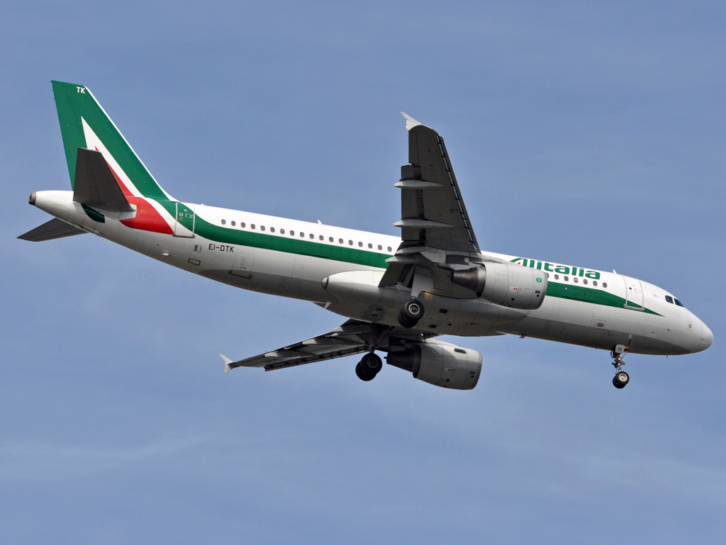 EI-DTK · Airbus A320-216 · (CPH / EKCH)