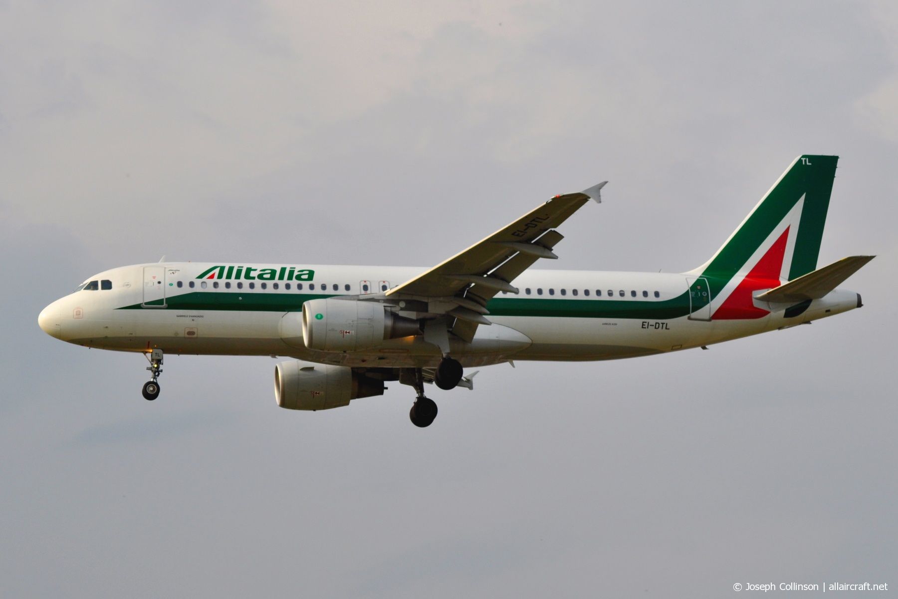 EI-DTL · Airbus A320-216 · (LHR / EGLL)