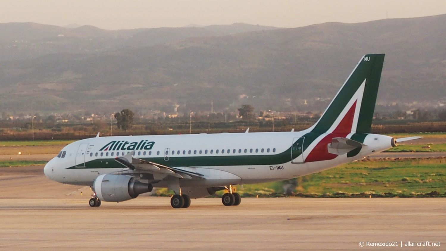 EI-IMU (5130) 2012 Airbus A319-111