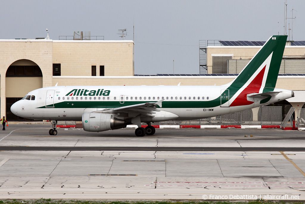 EI-IMW · Airbus A319-111 · (MLA / LMML)