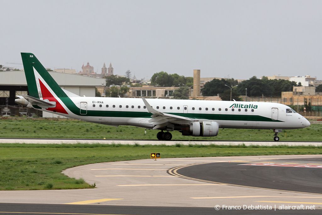 EI-RNA · Embraer 190-100LR · (MLA / LMML)