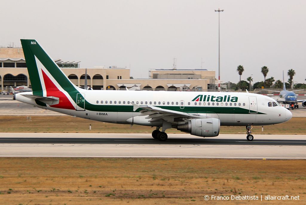 I-BIMA (1722) 2002 Airbus A319-112
