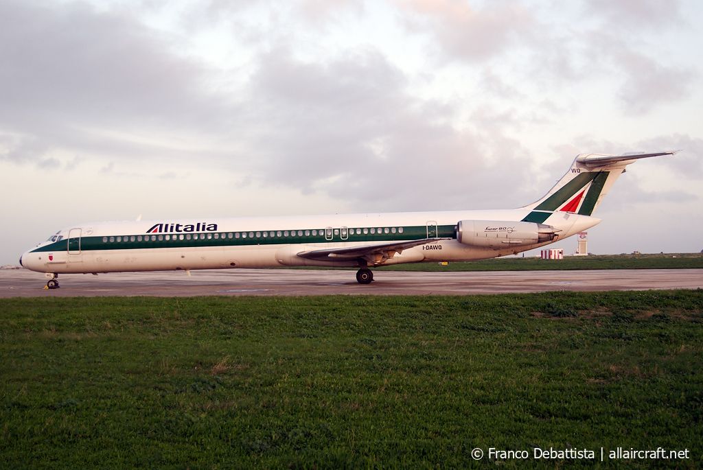 I-DAWQ (49207) 1985 McDonnell Douglas MD-82