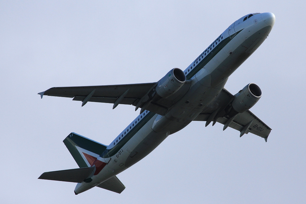 EI-DTJ (3978) 2009 Airbus A320-216