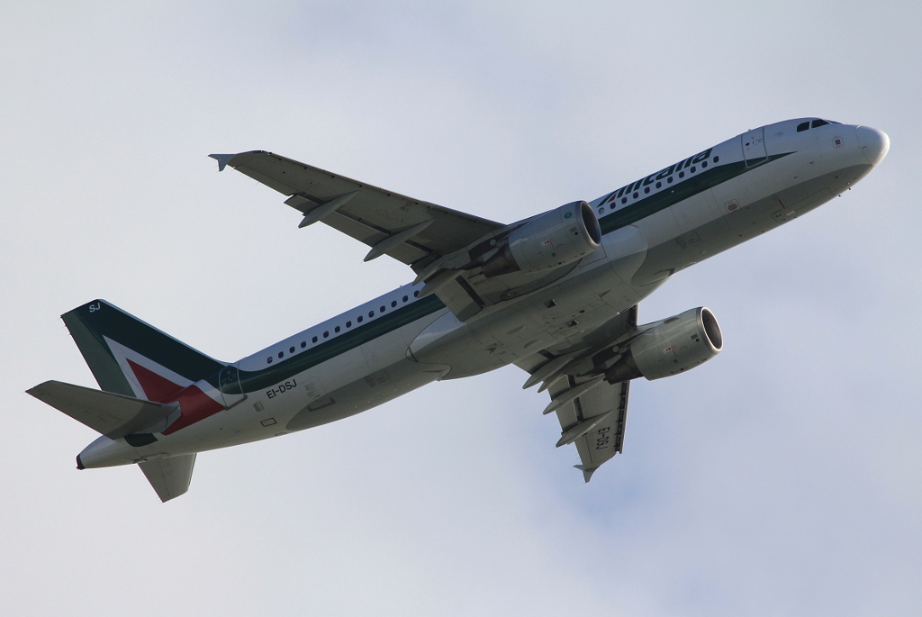 EI-DSJ · Airbus A320-216 · (FCO / LIRF)