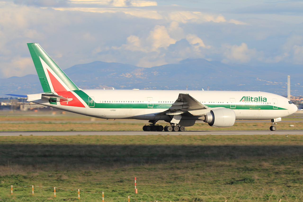 I-DISU (32858) 2002 Boeing 777-243ER