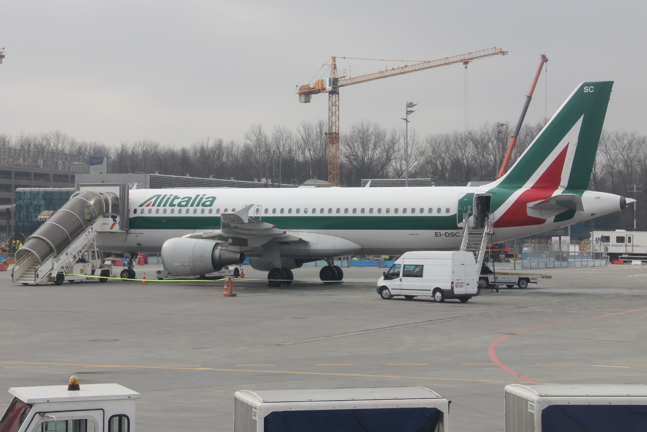 EI-DSC (2995) 2006 Airbus A320-216