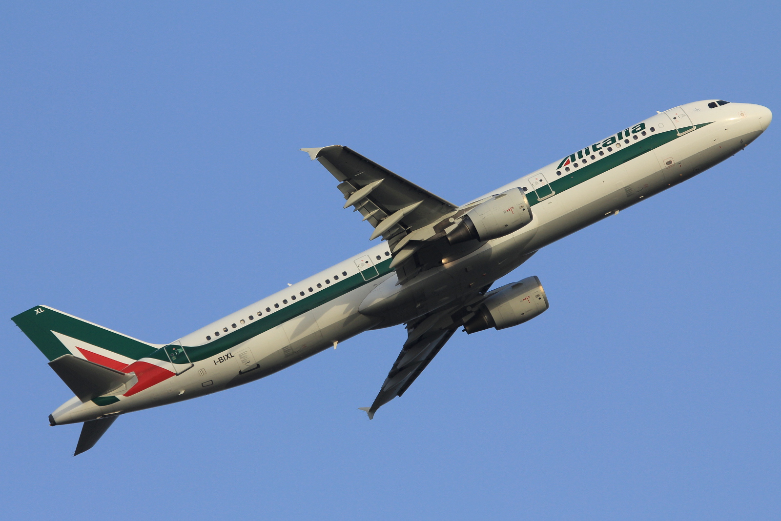 I-BIXL · Airbus A321-112 · (FCO / LIRF)