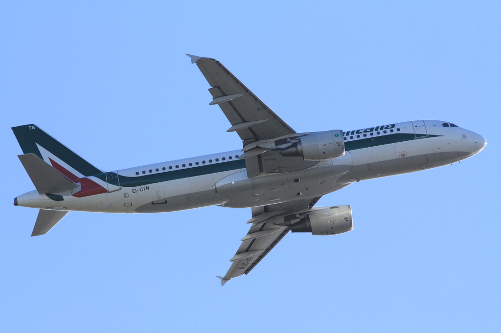 EI-DTN (4143) 2009 Airbus A320-216