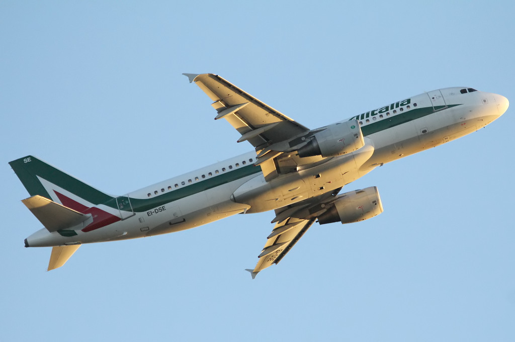 EI-DSE · Airbus A320-216 · (FCO / LIRF)