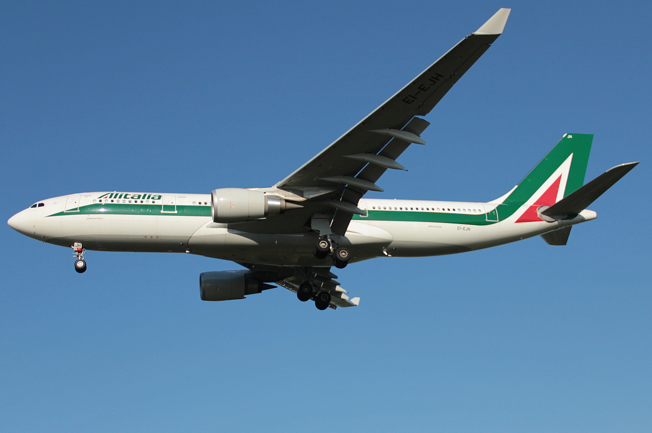 EI-EJH · Airbus A330-202 · (FCO / LIRF)