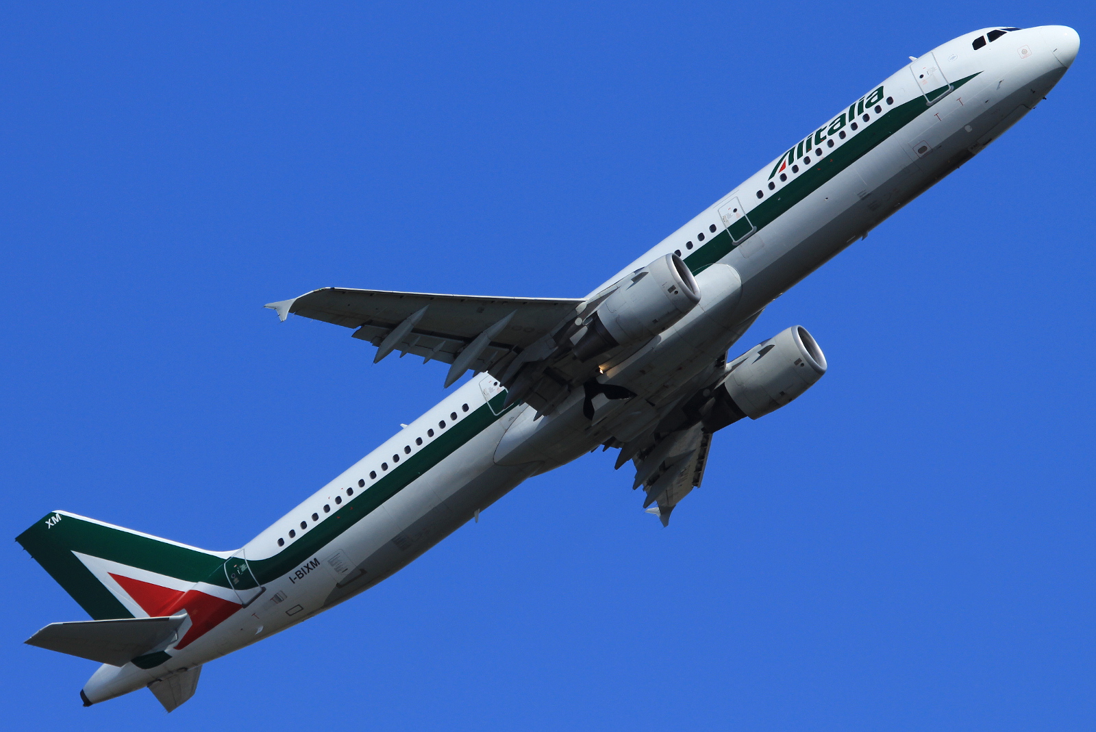 I-BIXM · Airbus A321-112 · (FCO / LIRF)