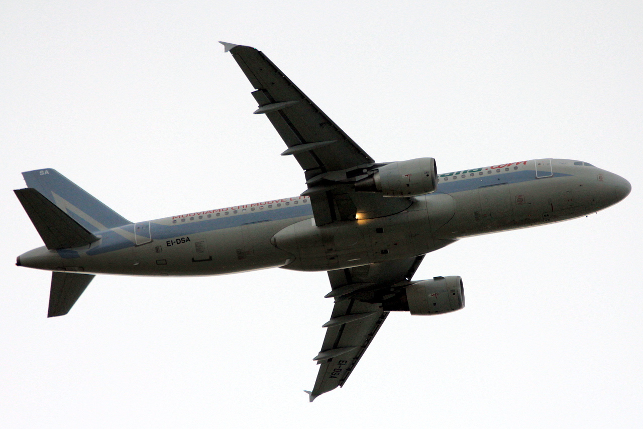 EI-DSA · Airbus A320-214 · (FCO / LIRF)
