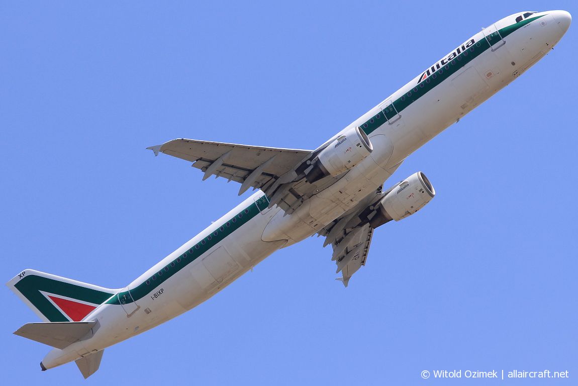 I-BIXP · Airbus A321-112 · (FCO / LIRF)