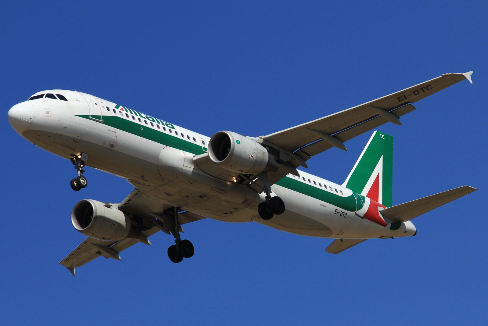 EI-DTC · Airbus A320-216 · (FCO / LIRF)