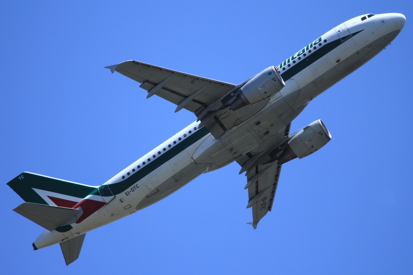 EI-DTC · Airbus A320-216 · (FCO / LIRF)